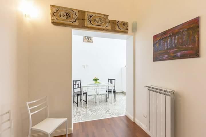 Capo Domus Acomodação com café da manhã Palermo Exterior foto